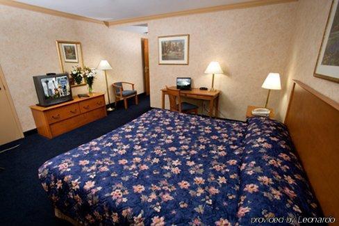 The Glengate & Hotel 2*